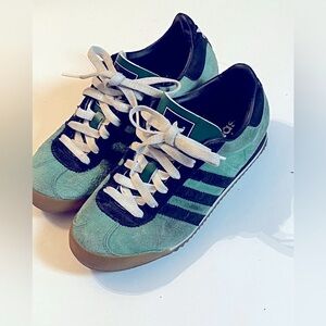 Vintage Adidas Court sneakers Sz 4 Women Black stripes Green shoes RARE